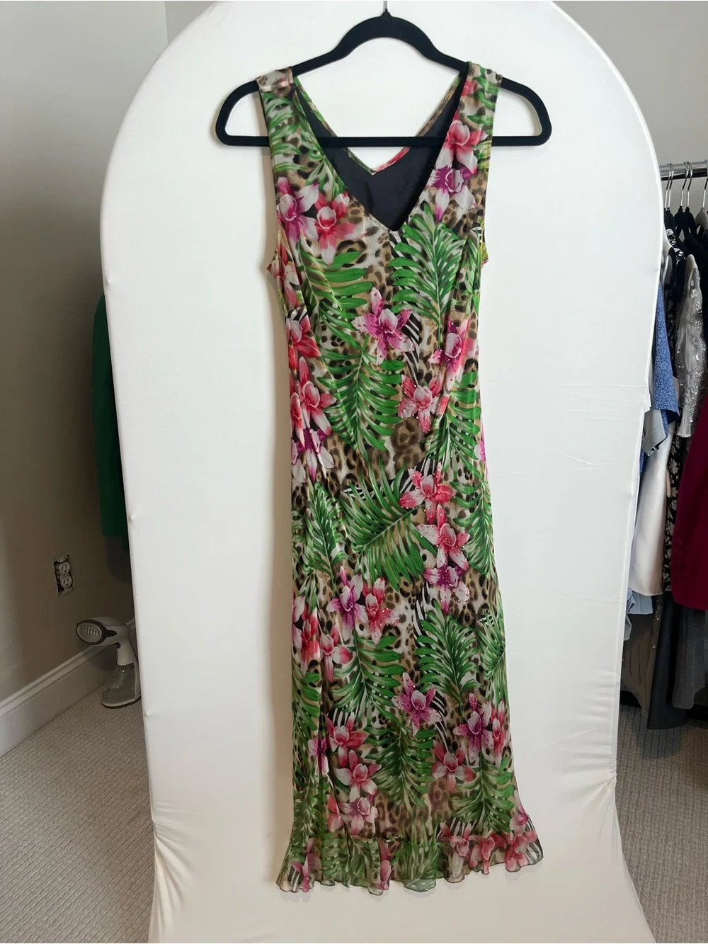 Signature by Robbie Bee 2-Piece Dress
*Fits similar to size 8- marked 12* - Picture 4 of 14